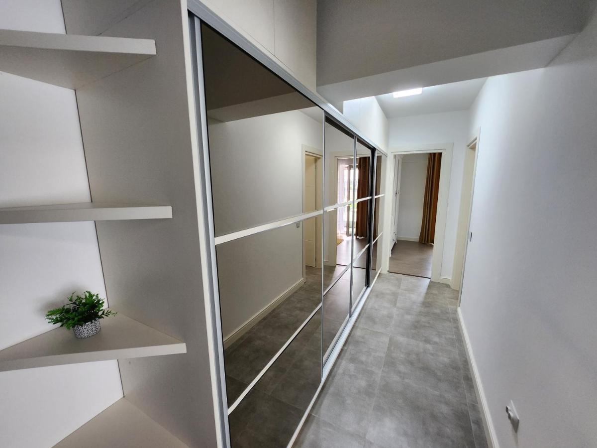 Near Airport 2 Rooms Apartments In Himson Яссы Экстерьер фото