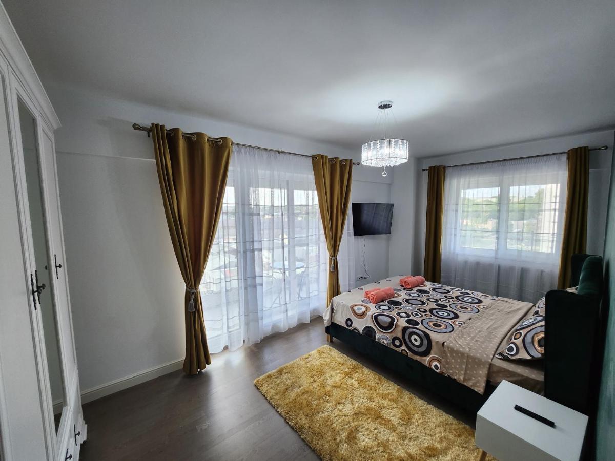Near Airport 2 Rooms Apartments In Himson Яссы Экстерьер фото