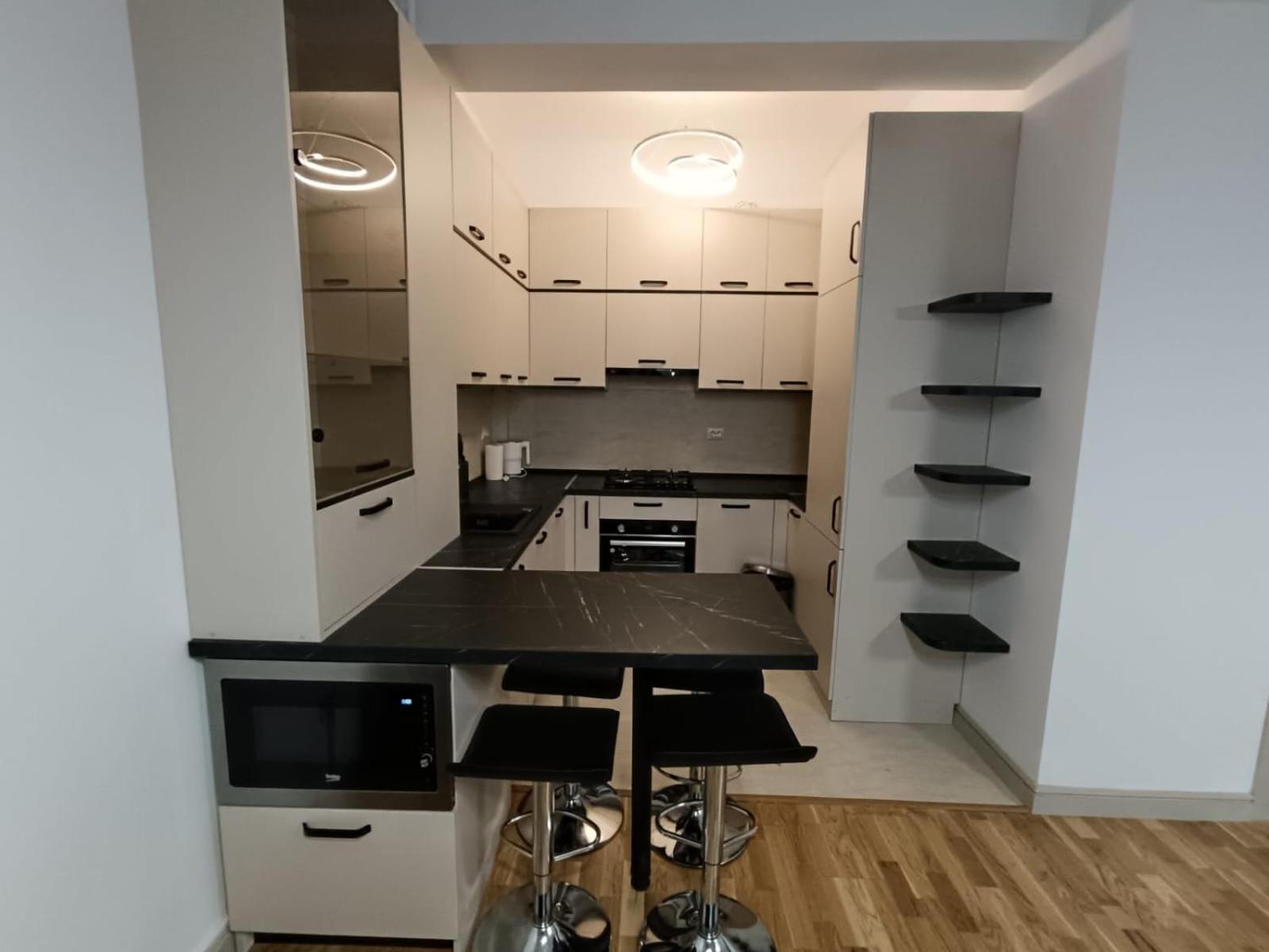 Near Airport 2 Rooms Apartments In Himson Яссы Экстерьер фото